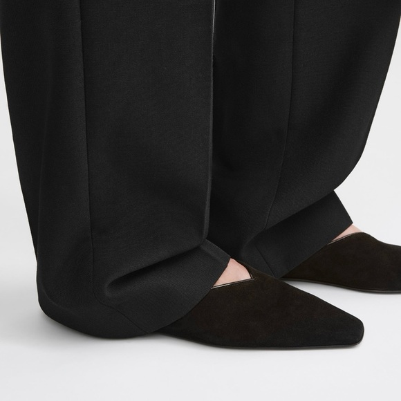 Toteme Everyday suede flats - Picture 8 of 10